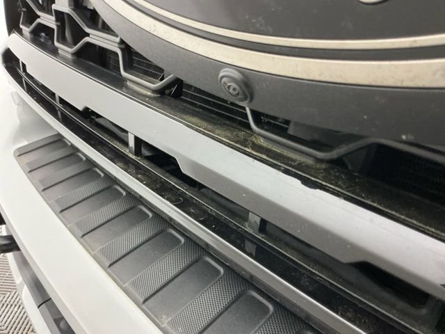 Certified 2025 Ford F350 Lariat w/ Black Appearance Package image 11