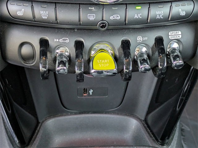 Used 2020 MINI Cooper SE w/ 6.5" Touchscreen Package image 31