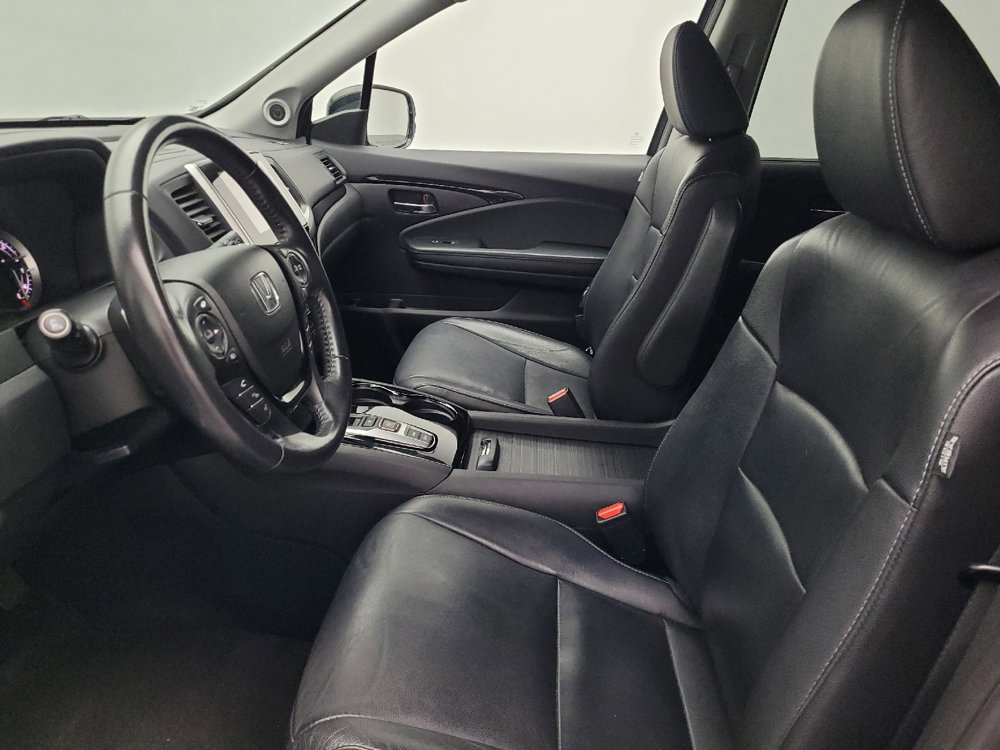 Used 2017 Honda Pilot Touring image 17