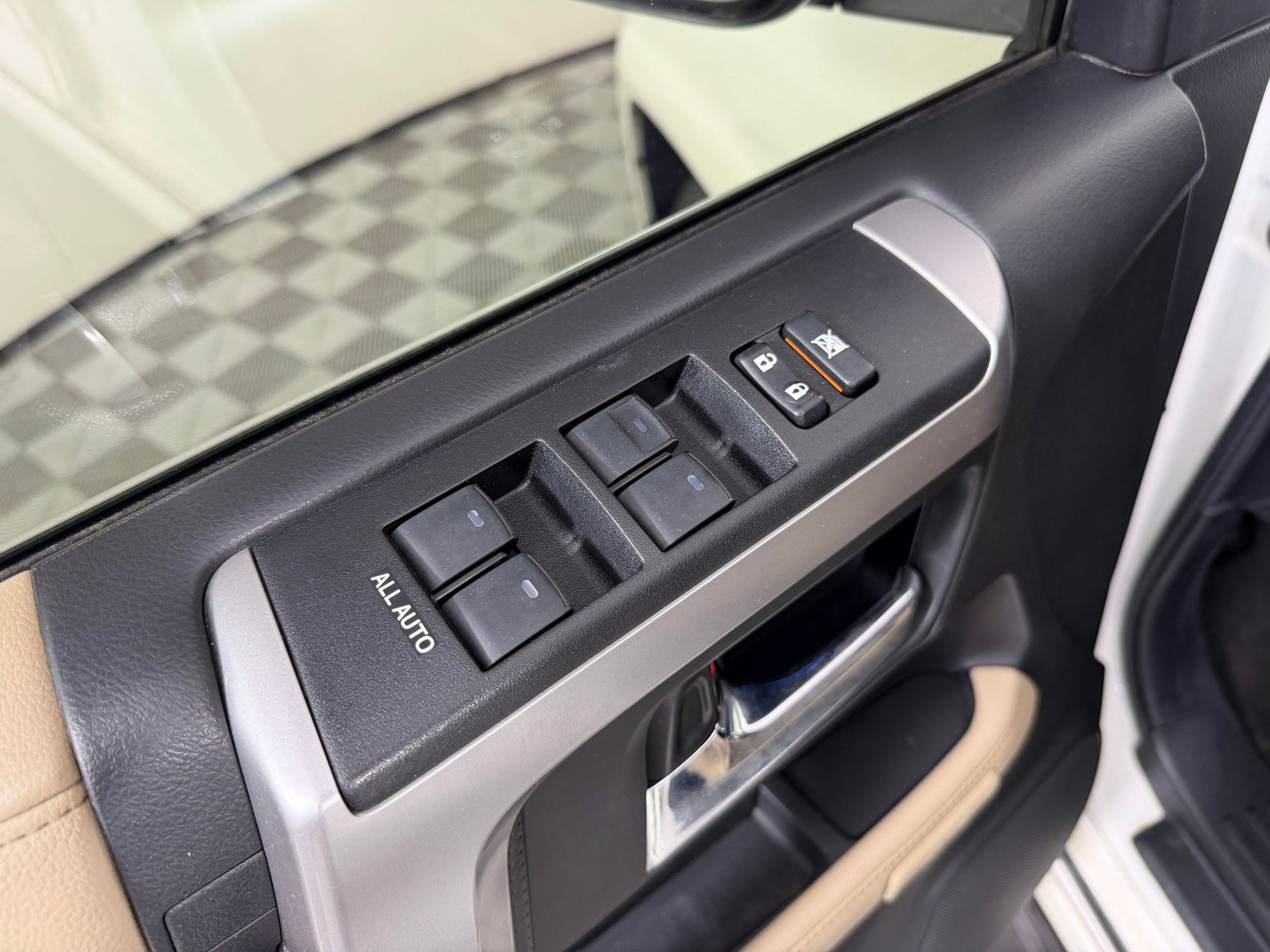 Certified 2021 Toyota 4Runner Limited AWD/4WD image 11