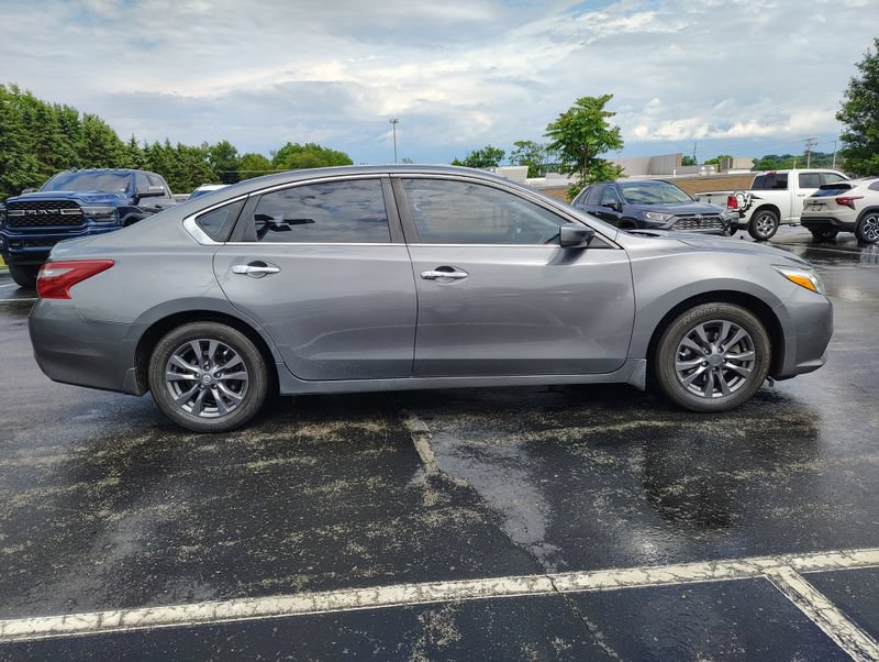 Used 2018 Nissan Altima 2.5 S w/ S Convenience Package FWD image 4