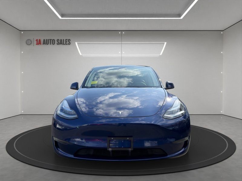 Used 2023 Tesla Model Y Long Range image 8
