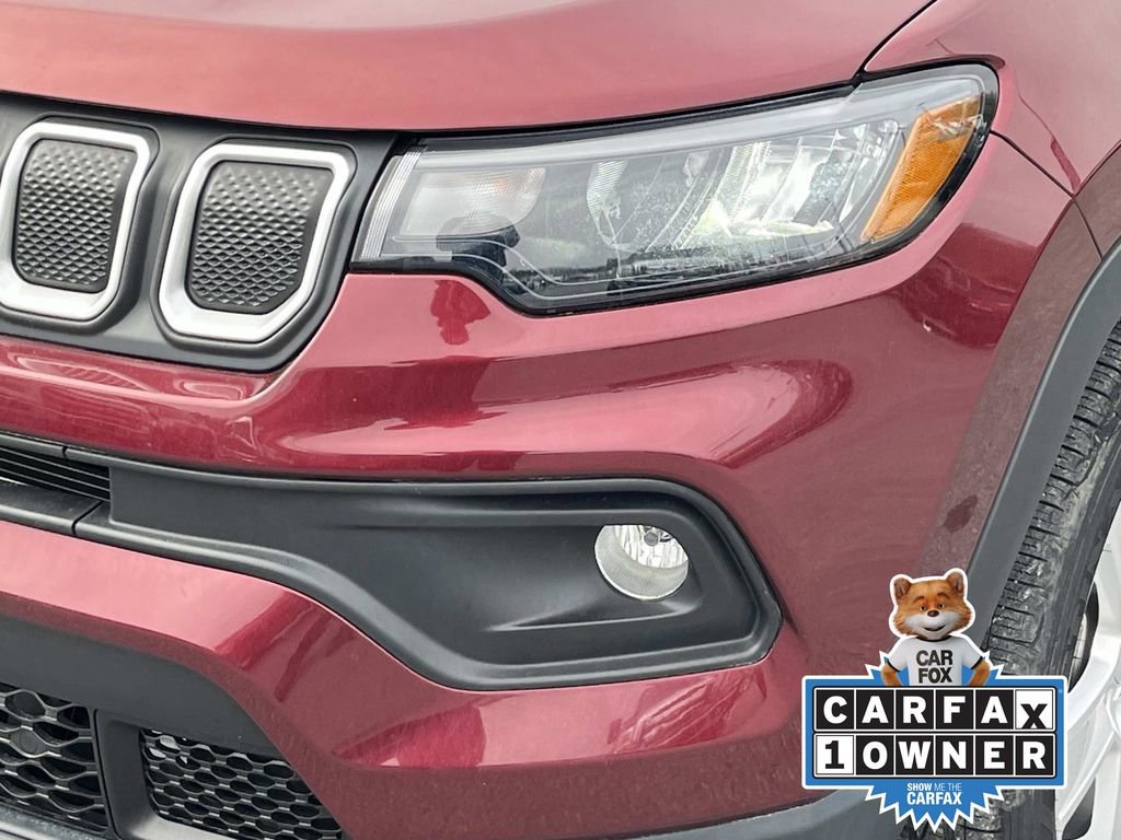 Used 2022 Jeep Compass Latitude image 10