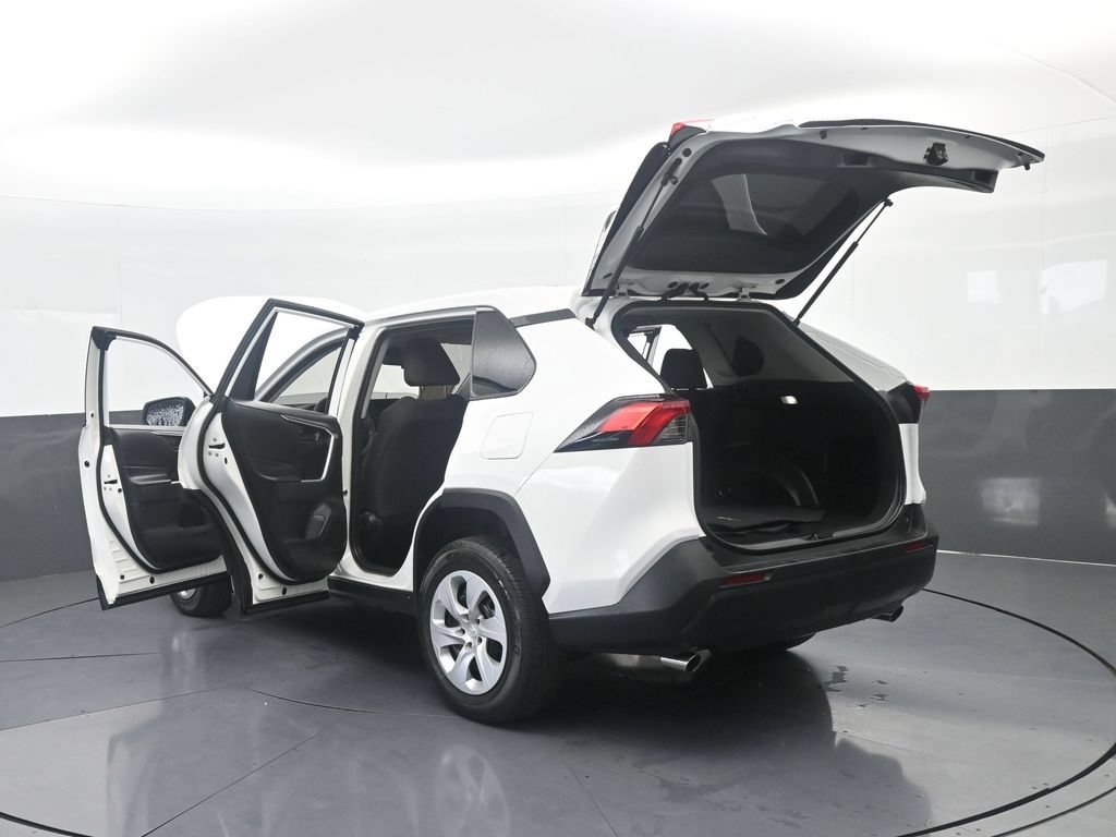 Used 2025 Toyota RAV4 LE AWD/4WD image 71