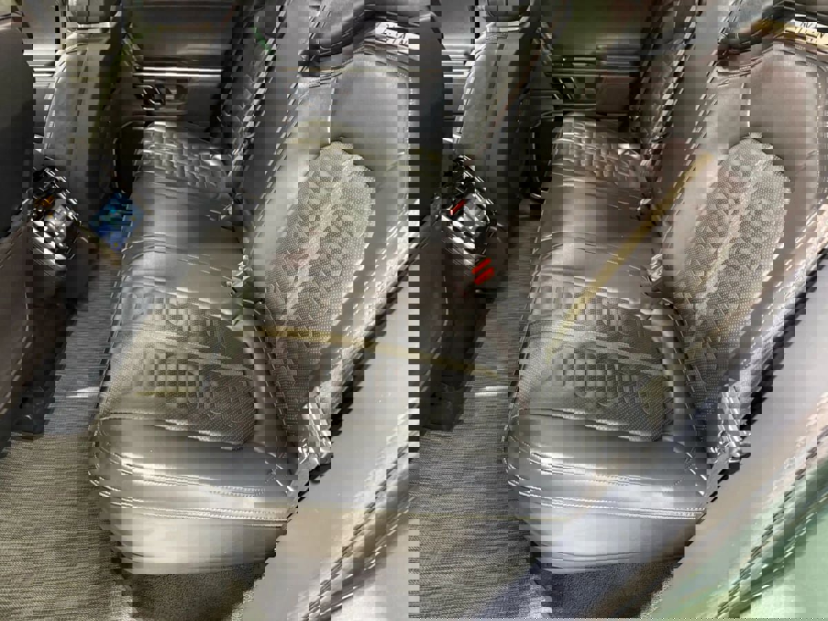 Used 2022 Rivian R1T Adventure image 22