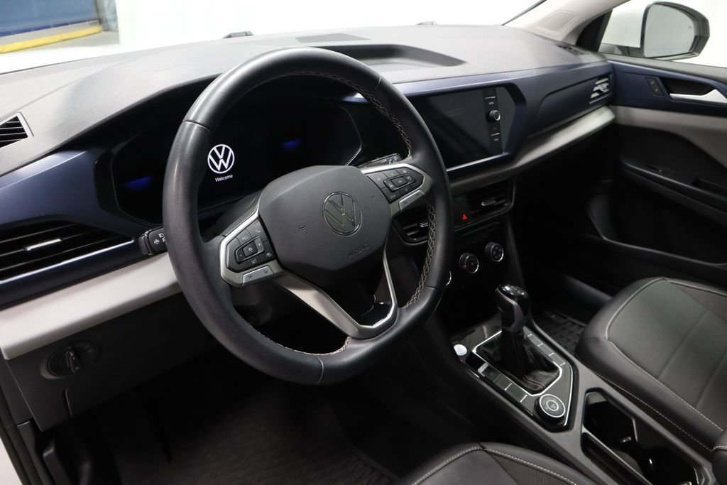 Used 2023 Volkswagen Taos SE w/ Panoramic Sunroof Package AWD/4WD image 25