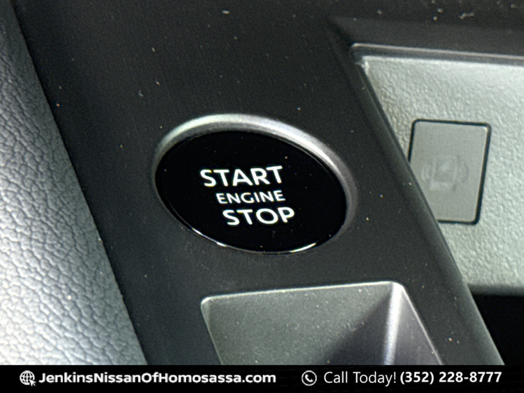 New 2026 Nissan Kicks SR FWD image 40