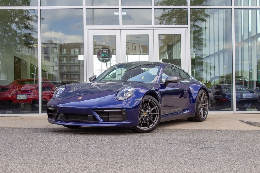 Used 2024 Porsche 911 Carrera T w/ Sportdesign Package RWD video 1