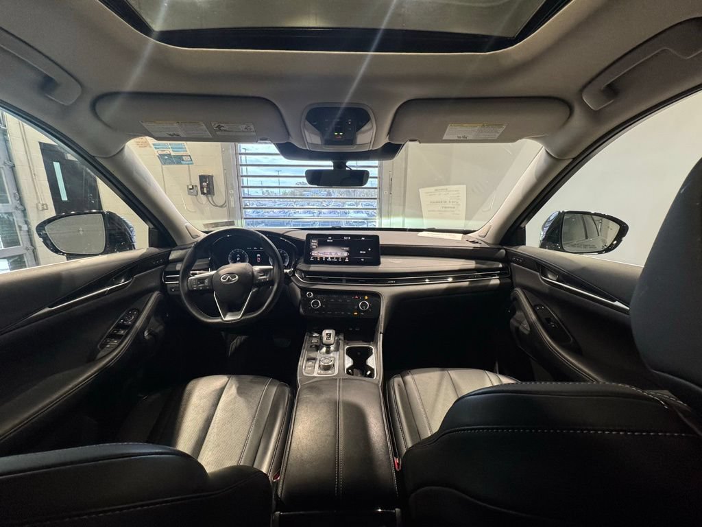 Used 2023 INFINITI QX60 Sensory w/ Cargo Package AWD/4WD image 17