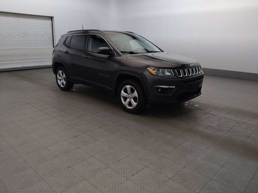 Used 2018 Jeep Compass Latitude w/ Cold Weather Group AWD/4WD image 11