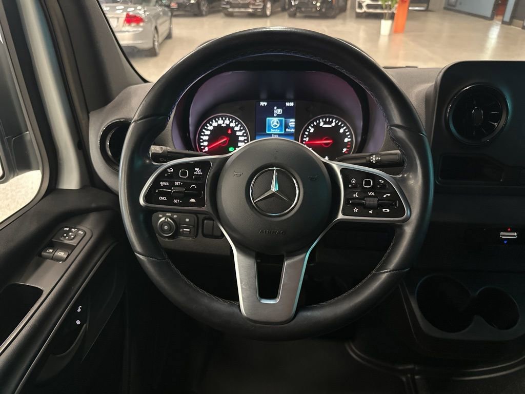 Used 2022 Mercedes-Benz Sprinter 1500 image 14