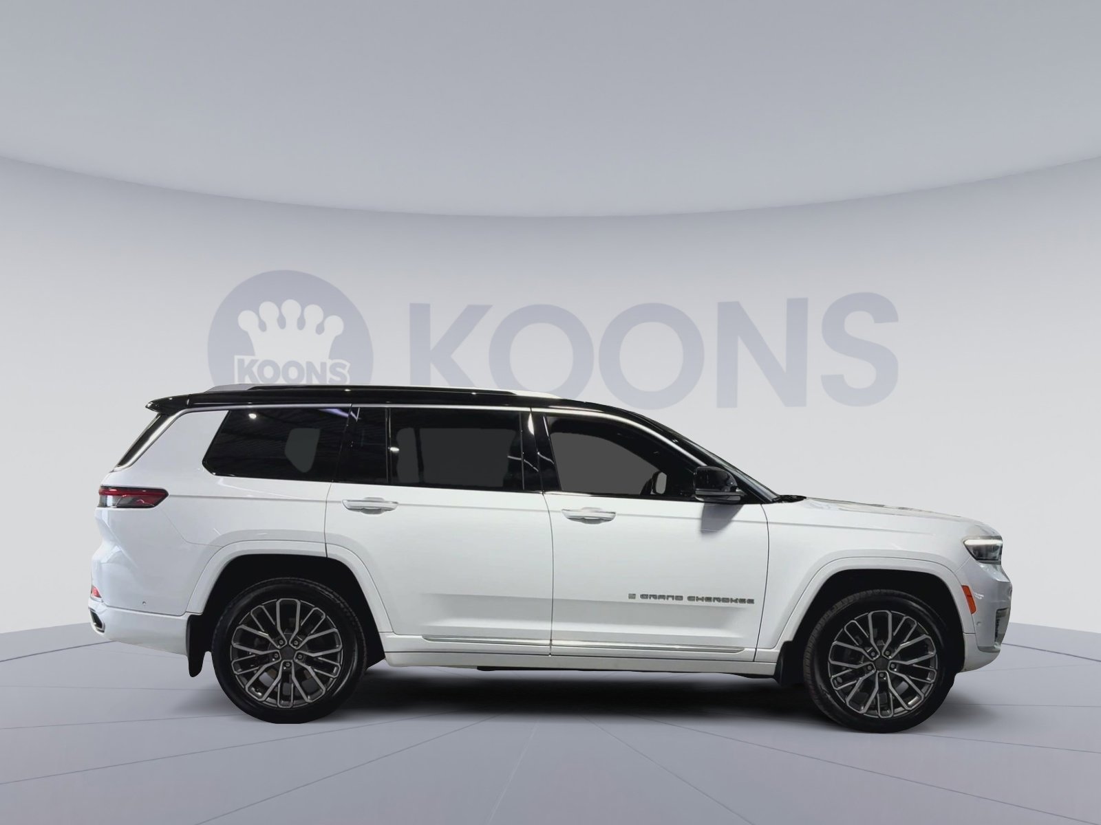 Used 2022 Jeep Grand Cherokee L Summit AWD/4WD image 12