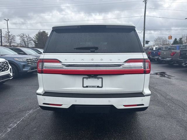 Used 2020 Lincoln Navigator Reserve AWD/4WD image 10