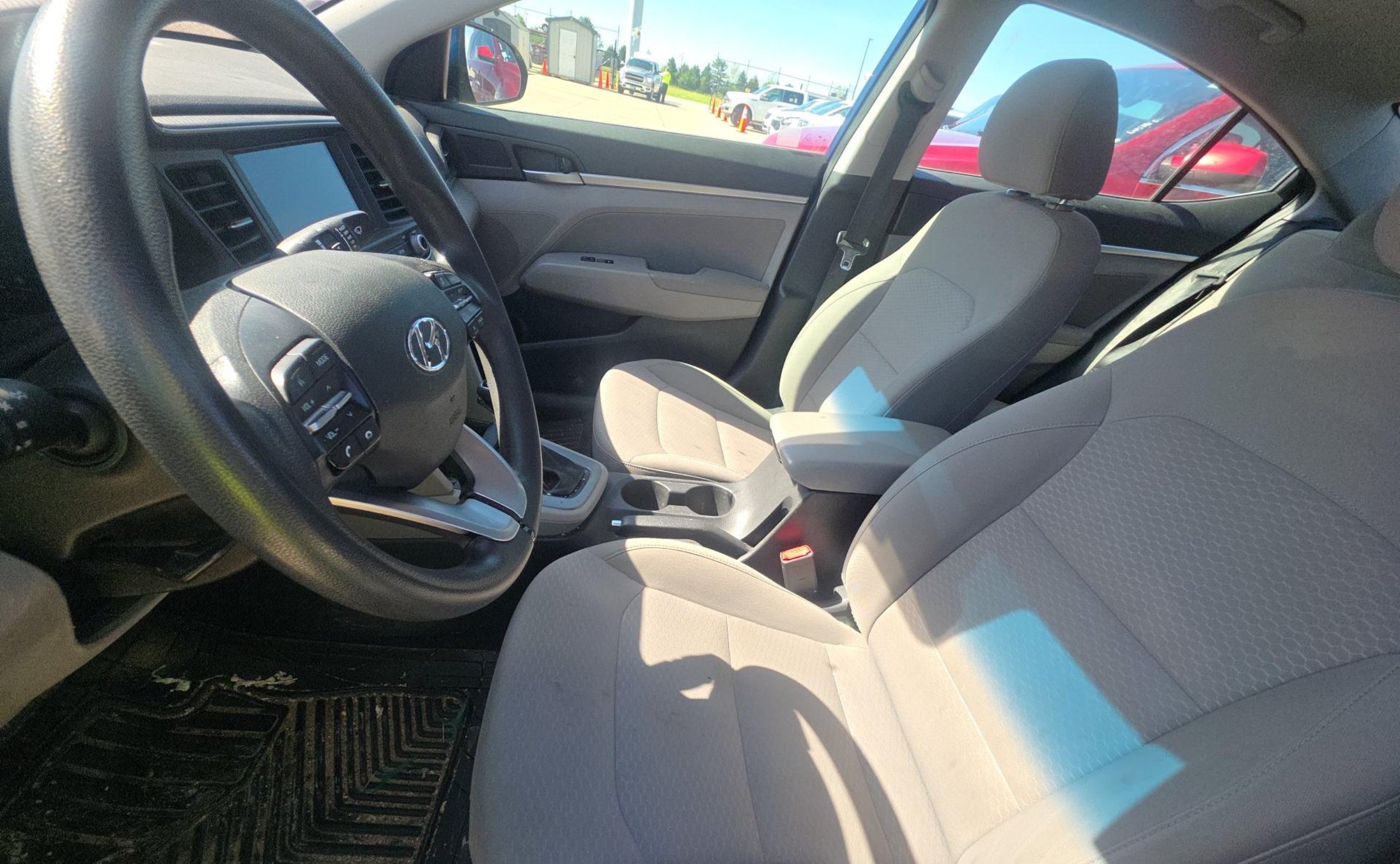 Used 2020 Hyundai Elantra SEL FWD image 5