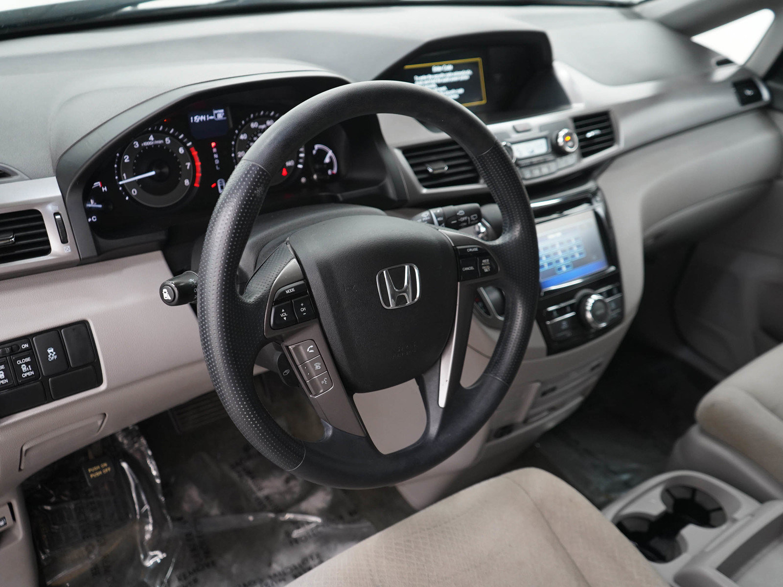 Used 2016 Honda Odyssey SE image 24