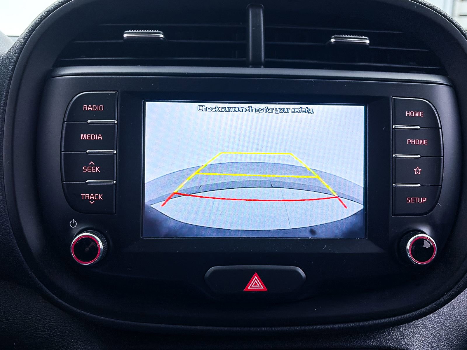 Used 2020 Kia Soul LX image 4