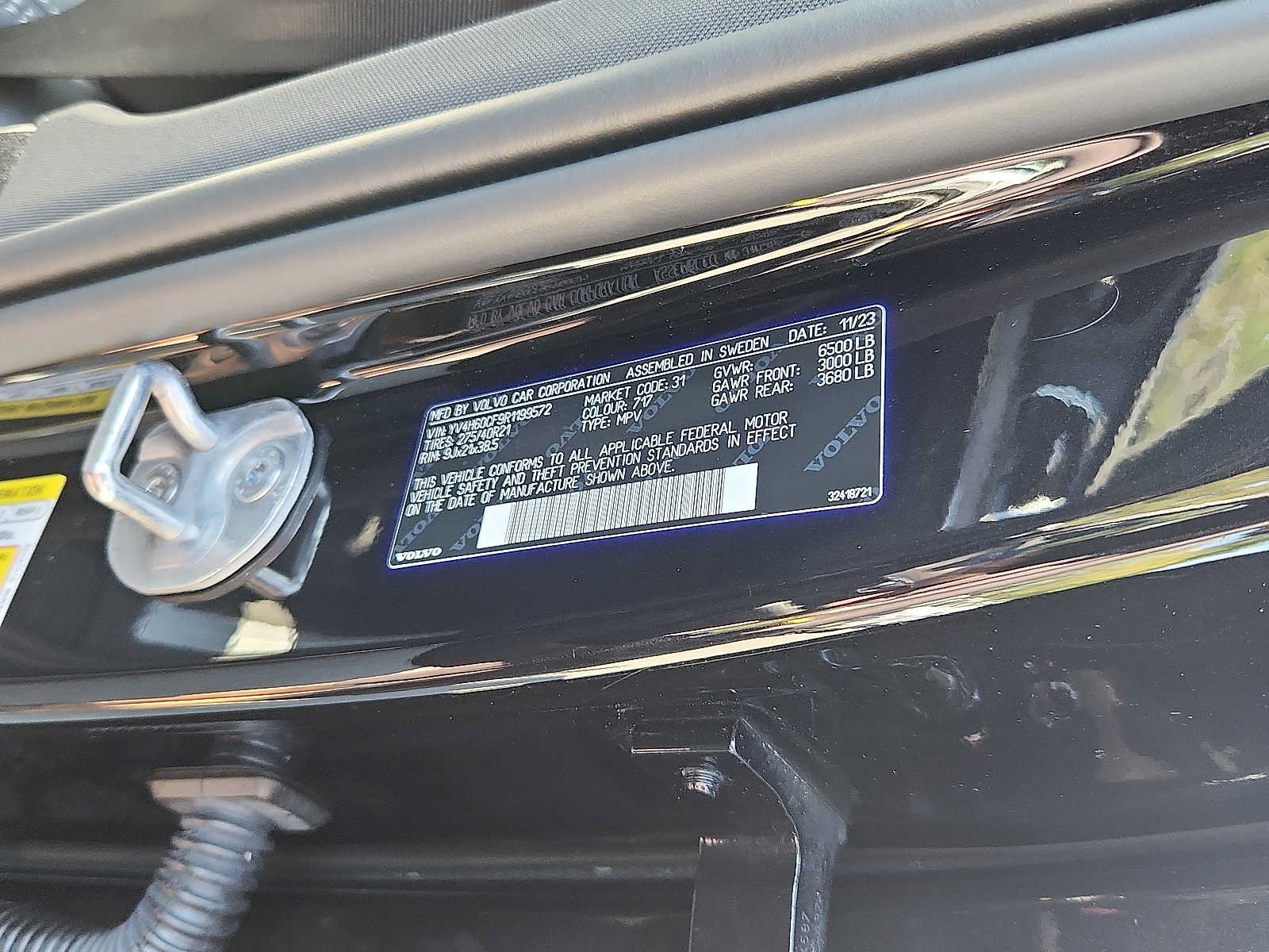 Certified 2024 Volvo XC90 T8 Ultimate w/ Protection Package Premier AWD/4WD image 25