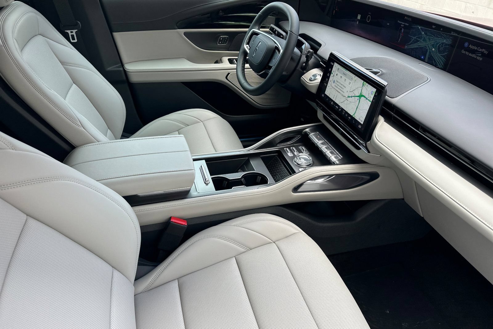 New 2026 Lincoln Nautilus Premier AWD/4WD image 15