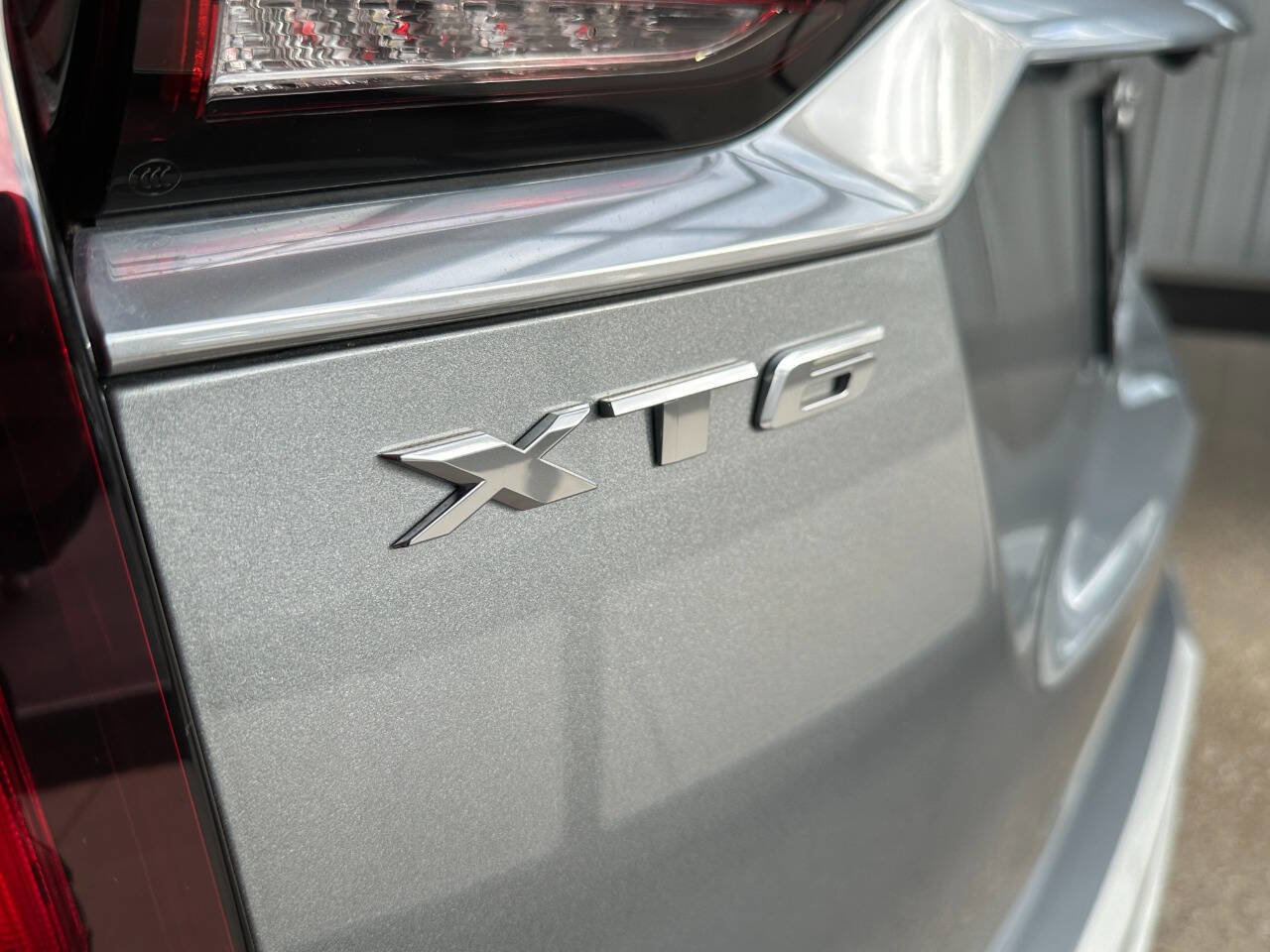 Used 2023 Cadillac XT6 Premium Luxury w/ Technology Package image 12