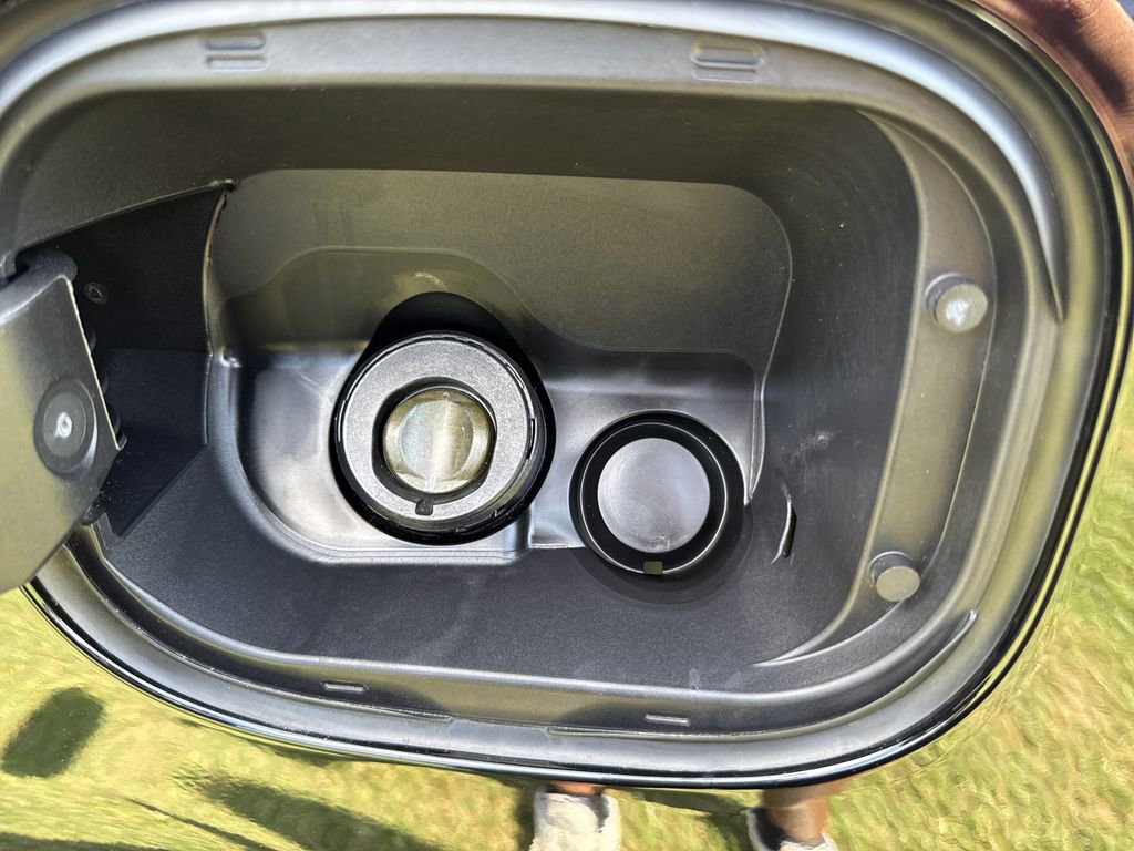 Used 2025 Chevrolet Silverado 1500 Custom image 35