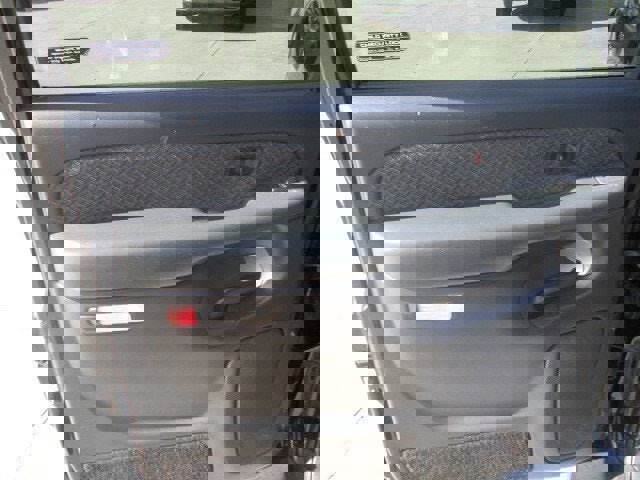 Used 2002 Chevrolet Avalanche 2WD image 11