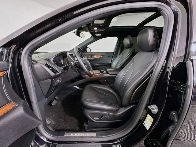 Used 2020 Lincoln Nautilus Reserve image 22