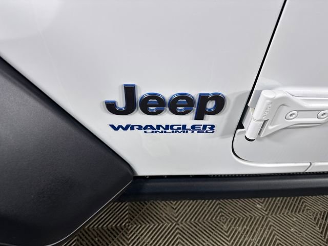 Used 2022 Jeep Wrangler Unlimited Rubicon 4xe w/ Cold Weather Group image 10