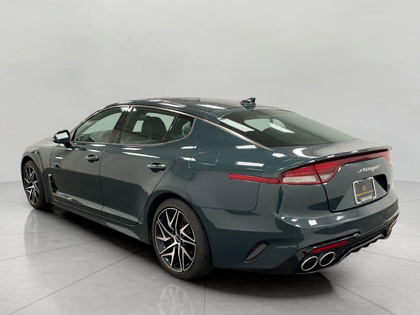 Used 2023 Kia Stinger GT-Line w/ Sun & Sound Package AWD/4WD image 7