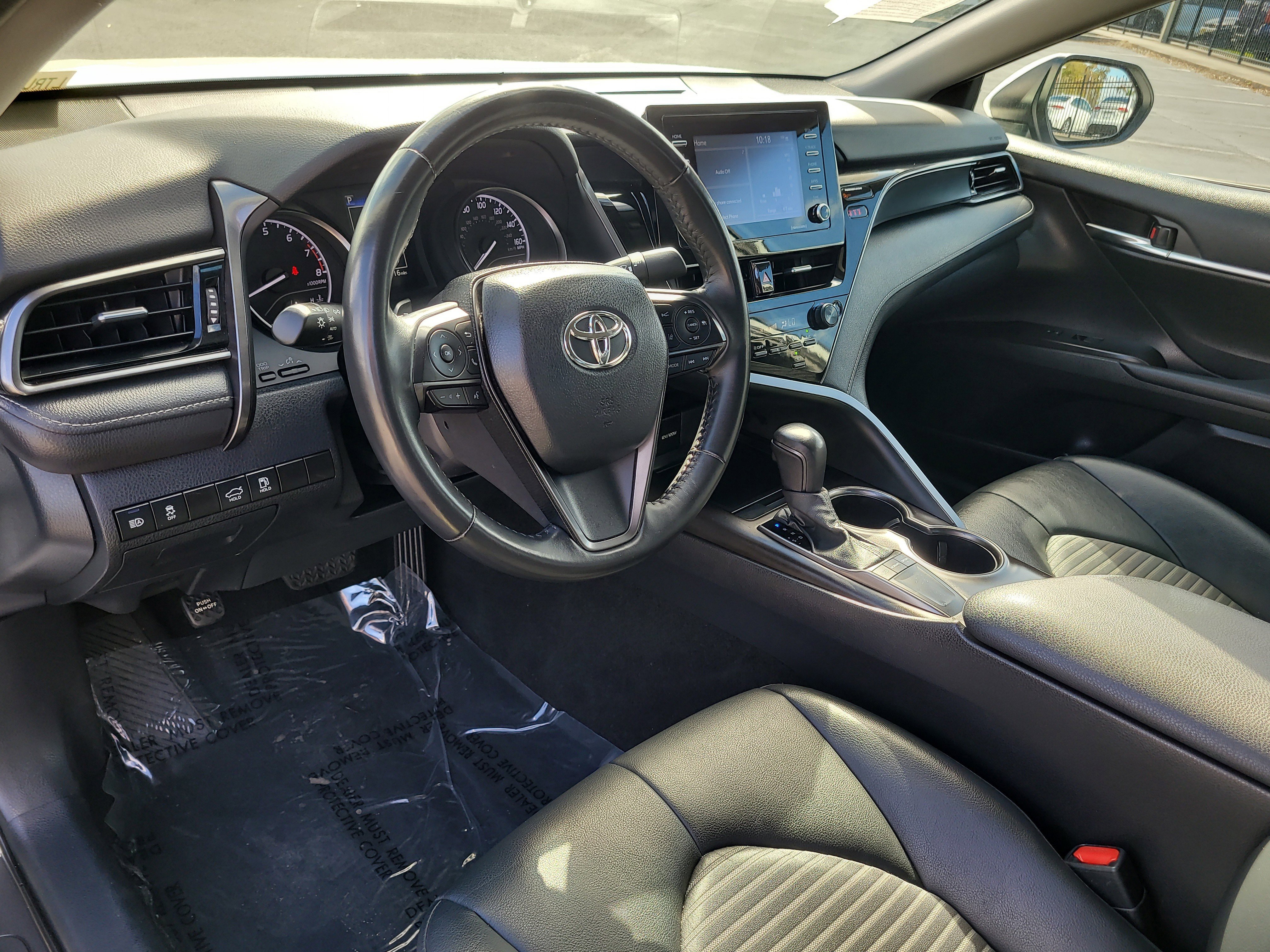 Used 2024 Toyota Camry SE image 18