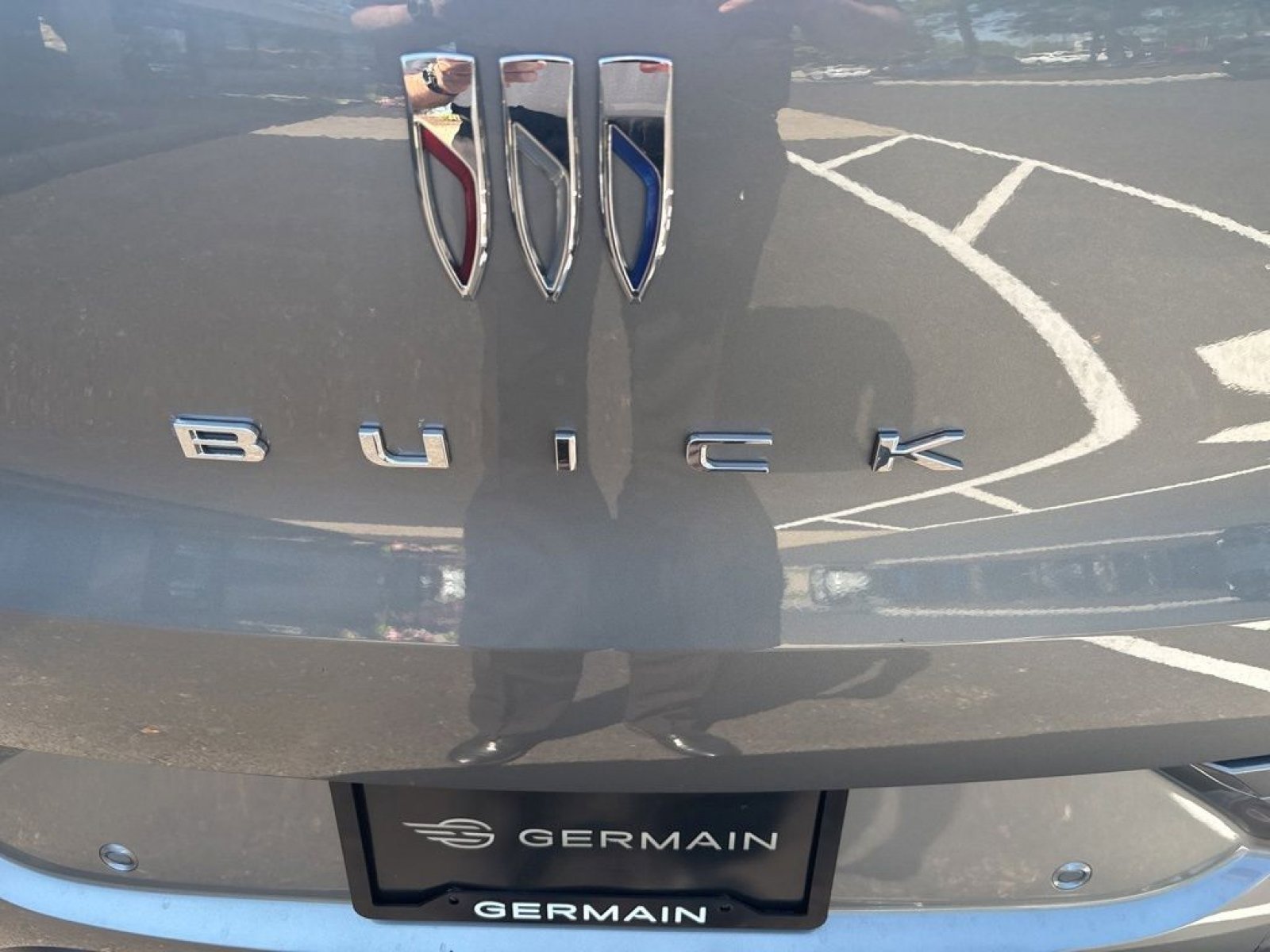 Used 2024 Buick Encore GX Avenir w/ Avenir Technology Package AWD/4WD image 8