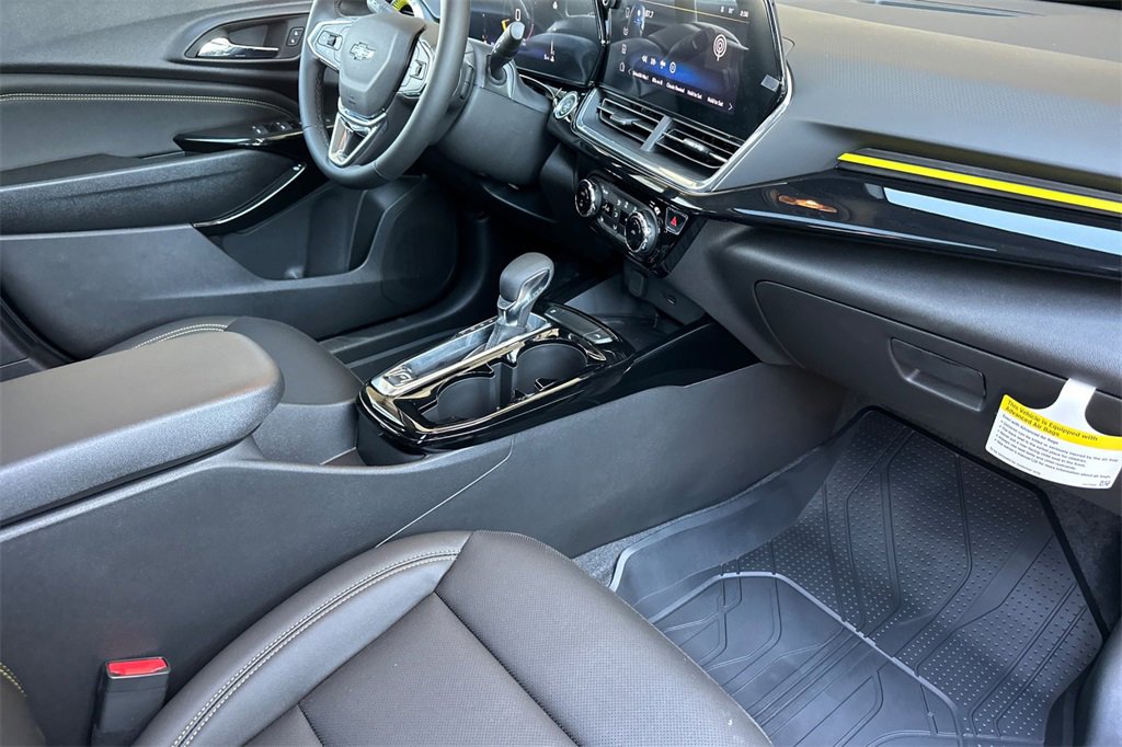 New 2026 Chevrolet Trax ACTIV w/ Sunroof Package image 17