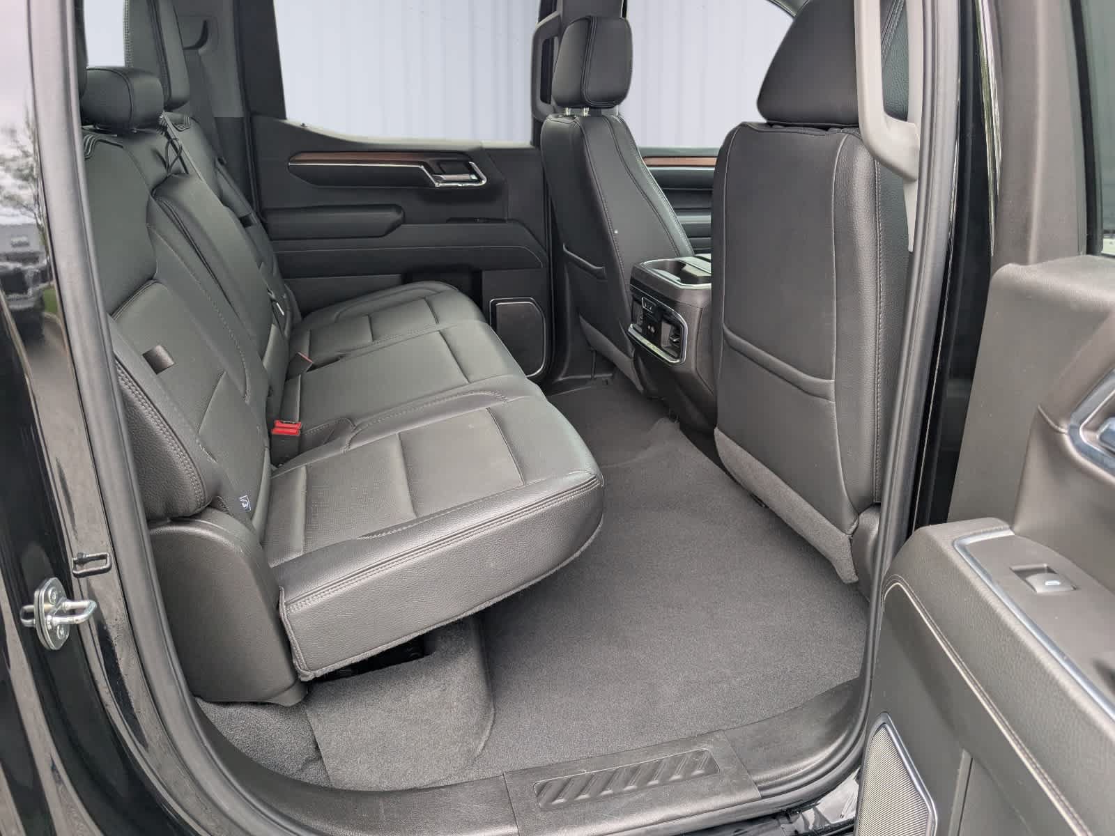 Certified 2024 GMC Sierra 1500 Denali w/ Denali Reserve Package AWD/4WD image 10