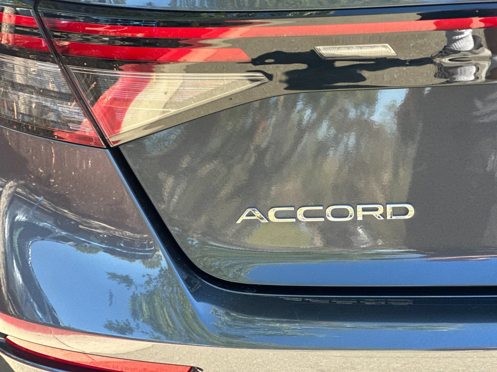 Used 2025 Honda Accord LX image 24