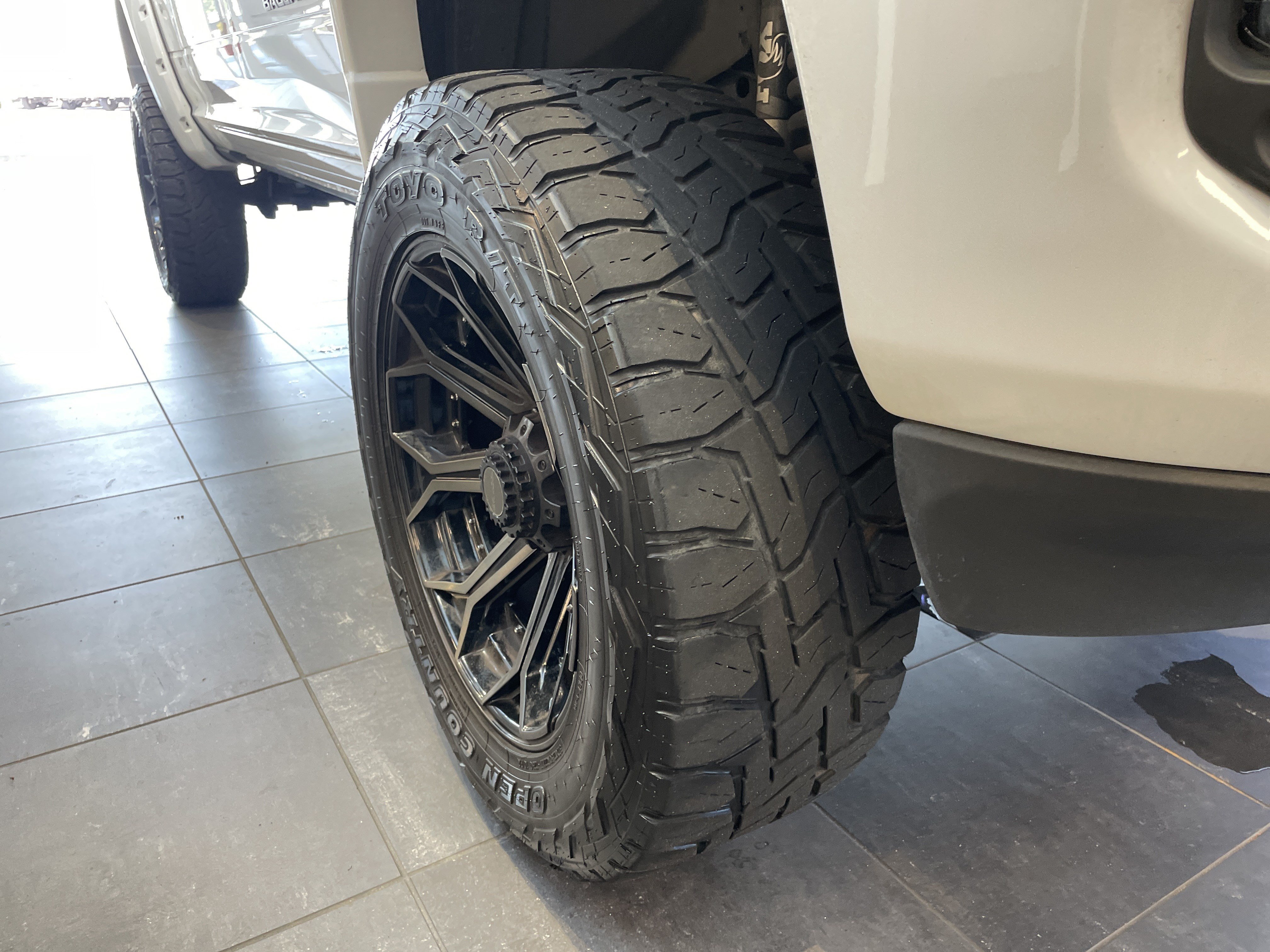 Used 2022 RAM 2500 Big Horn w/ Level C Equiment Group AWD/4WD image 16