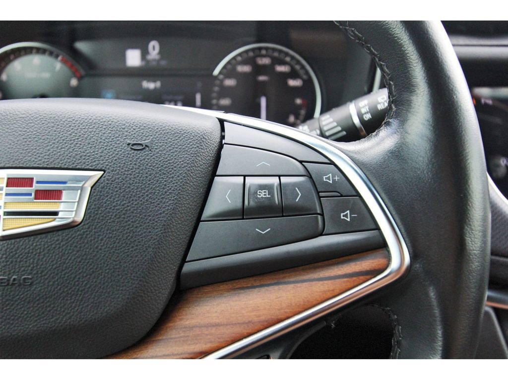 Used 2023 Cadillac XT5 Premium Luxury image 16