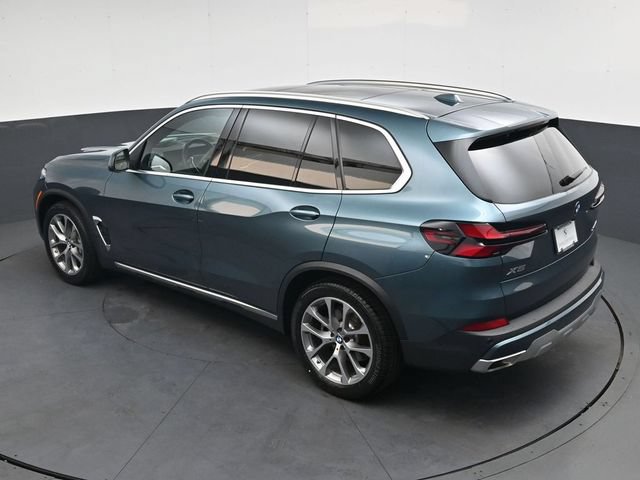 Used 2024 BMW X5 xDrive40i w/ Premium Package AWD/4WD image 28