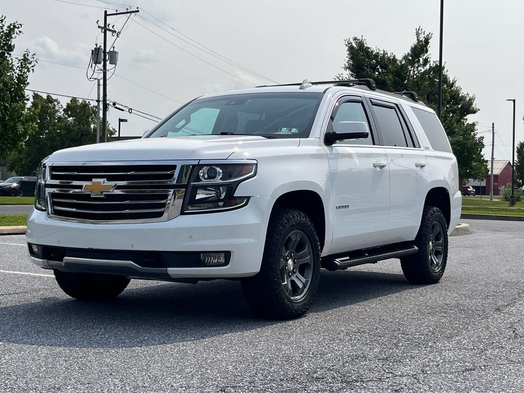 Used 2016 Chevrolet Tahoe LT w/ Luxury Package AWD/4WD image 4