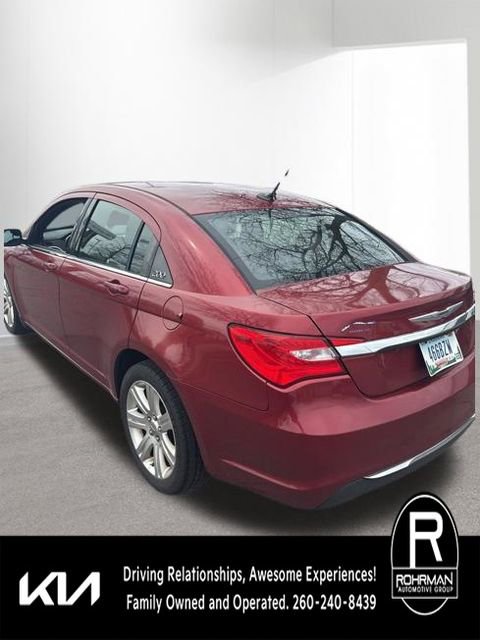 Used 2013 Chrysler 200 Touring image 3