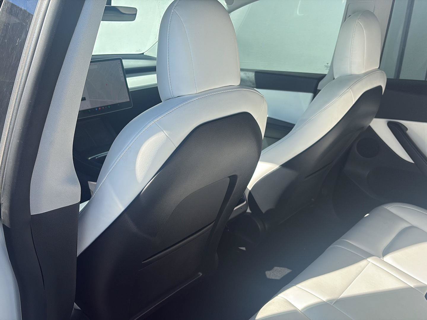Used 2022 Tesla Model Y Performance AWD/4WD image 8