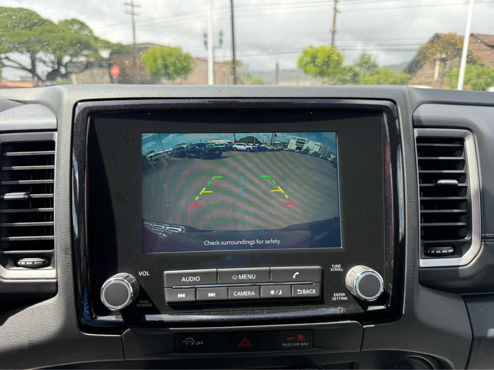 Used 2024 Nissan Frontier SL w/ Technology Package AWD/4WD image 8