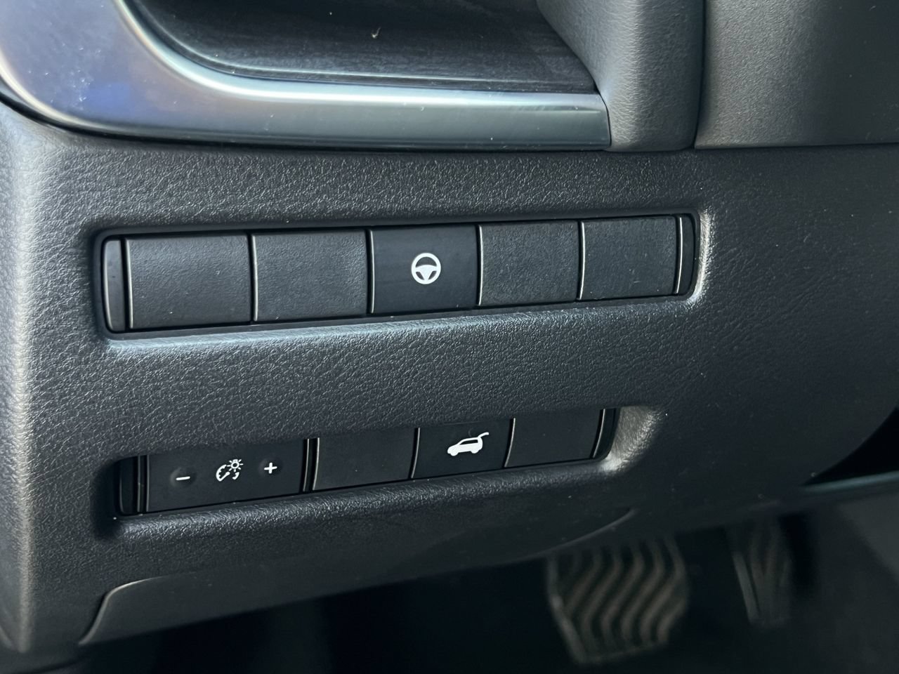 Used 2021 Nissan Rogue SL w/ Premium Package FWD image 23