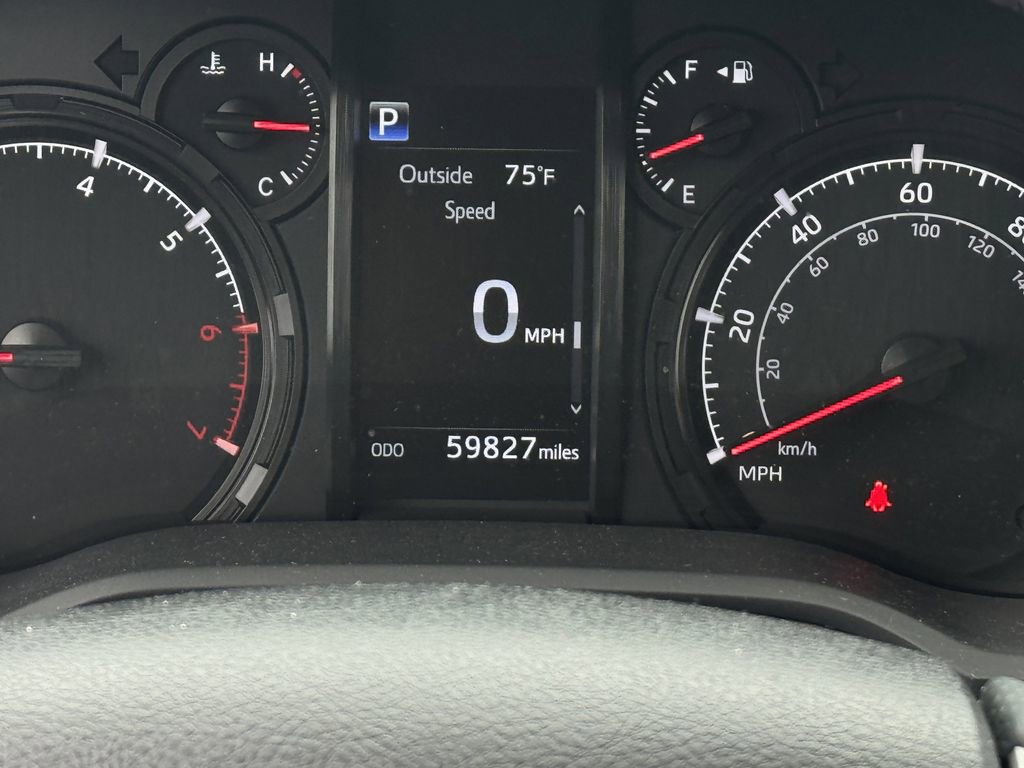 Used 2020 Toyota 4Runner SR5 AWD/4WD image 16