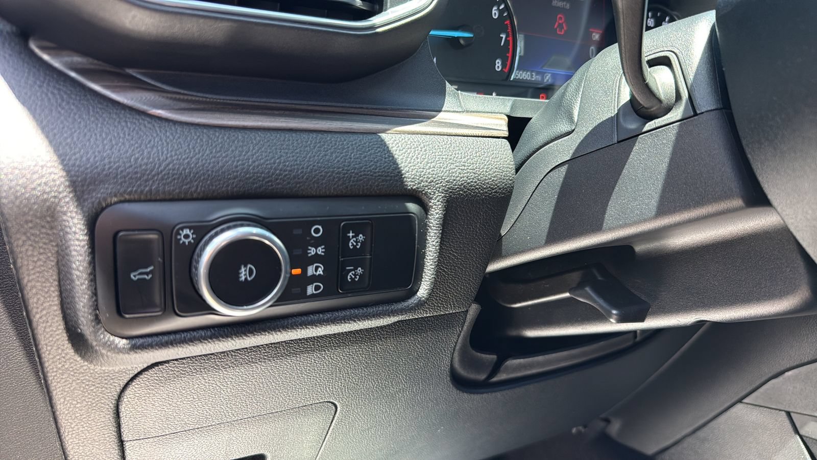 Used 2024 Ford Explorer Limited RWD image 14