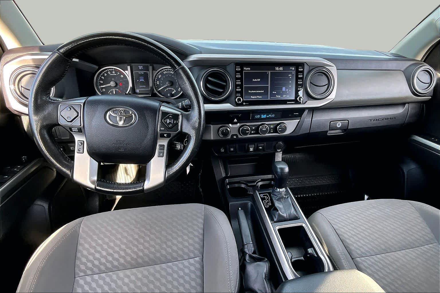 Used 2022 Toyota Tacoma SR5 w/ Technology Package AWD/4WD image 15