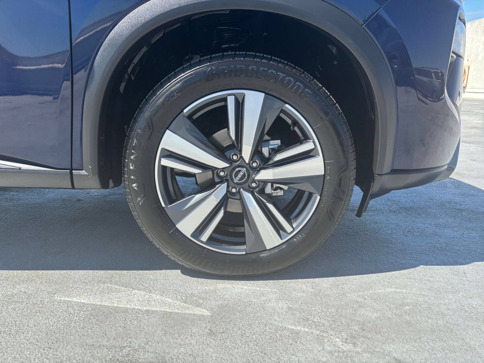 Used 2026 Nissan Rogue SL FWD image 33