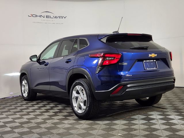 Certified 2024 Chevrolet Trax LS w/ LS Convenience Package FWD image 5