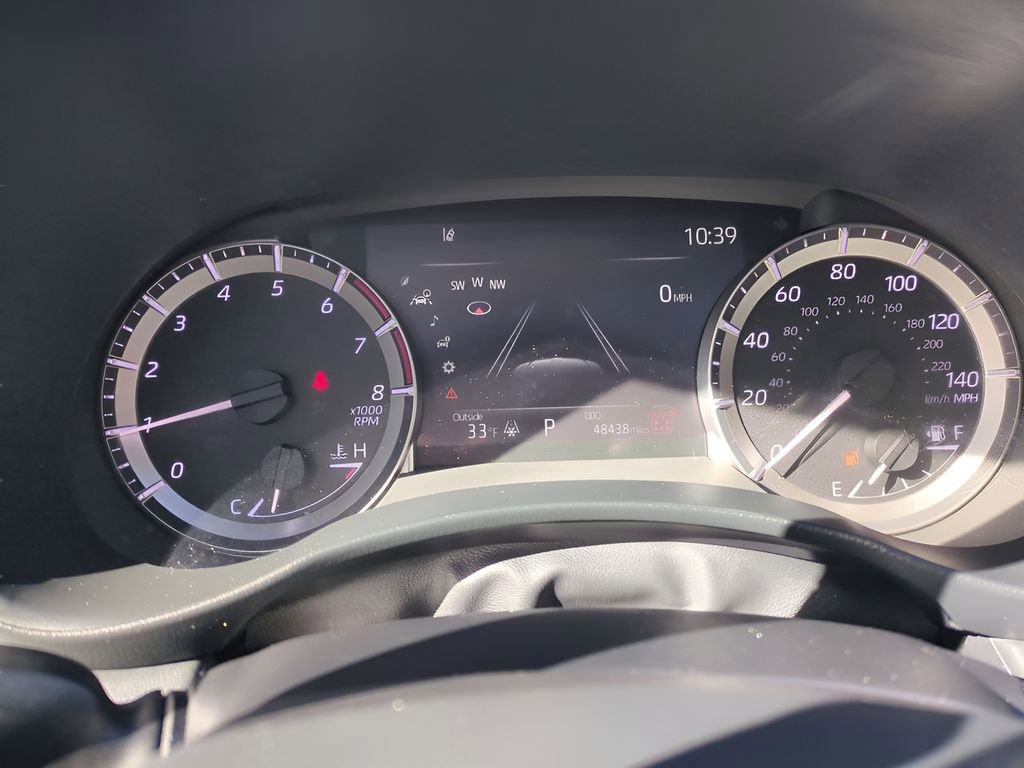 Certified 2024 Toyota Highlander XLE image 28