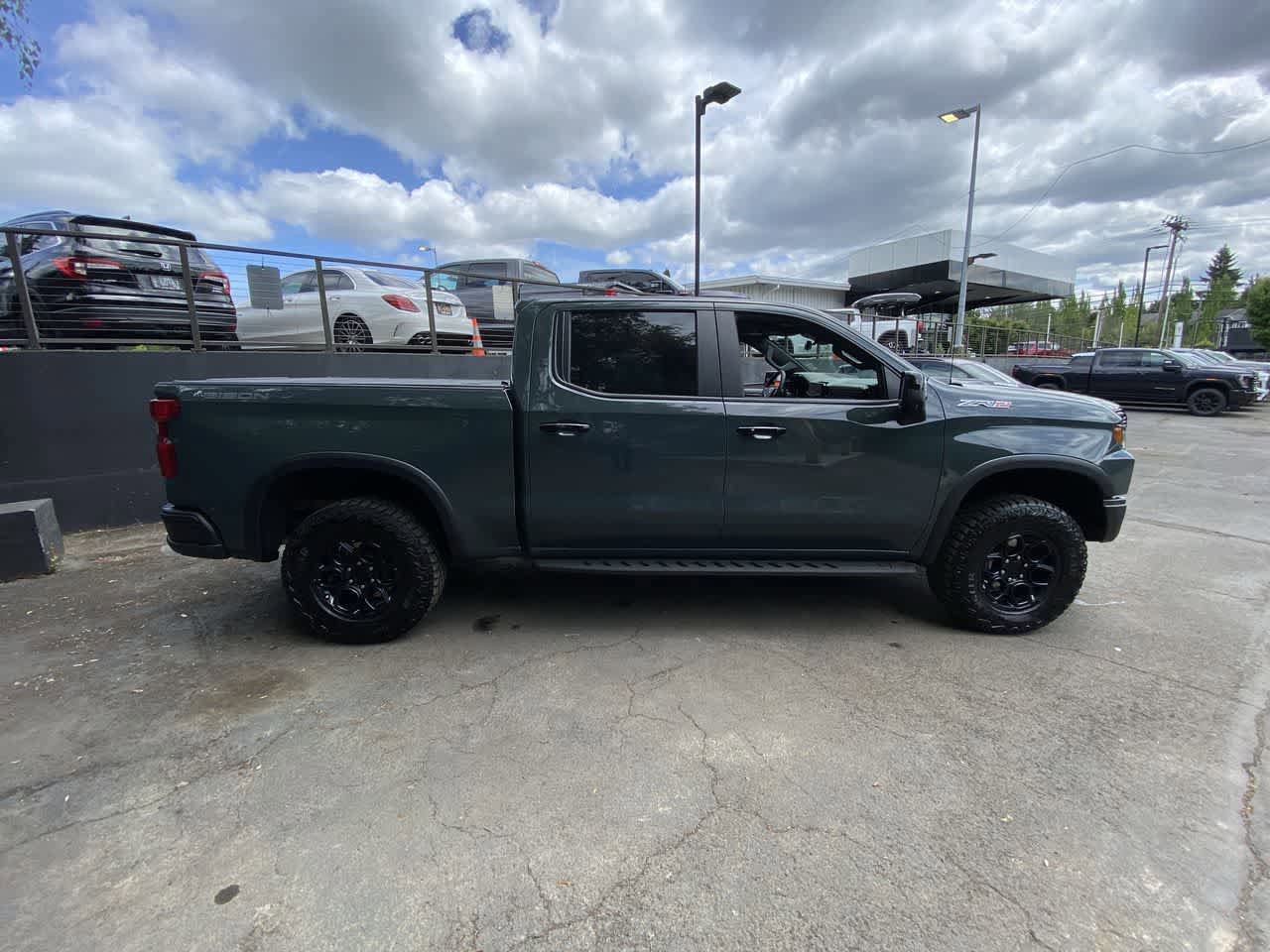 Used 2025 Chevrolet Silverado 1500 ZR2 w/ ZR2 Bison Edition AWD/4WD image 7