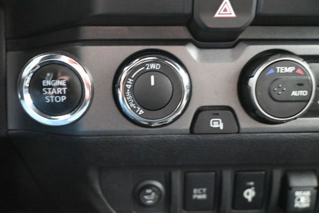 Used 2023 Toyota Tacoma TRD Off-Road AWD/4WD image 32
