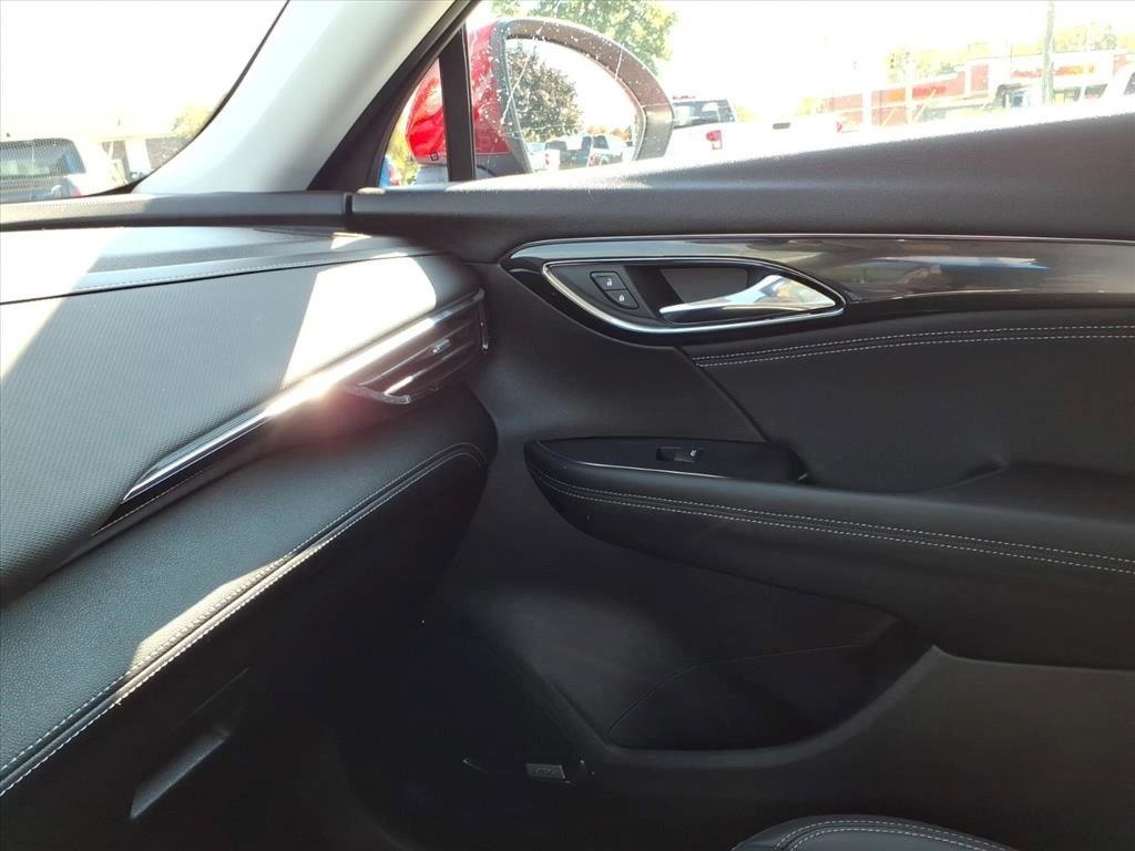 Certified 2025 Buick Envision Preferred image 21